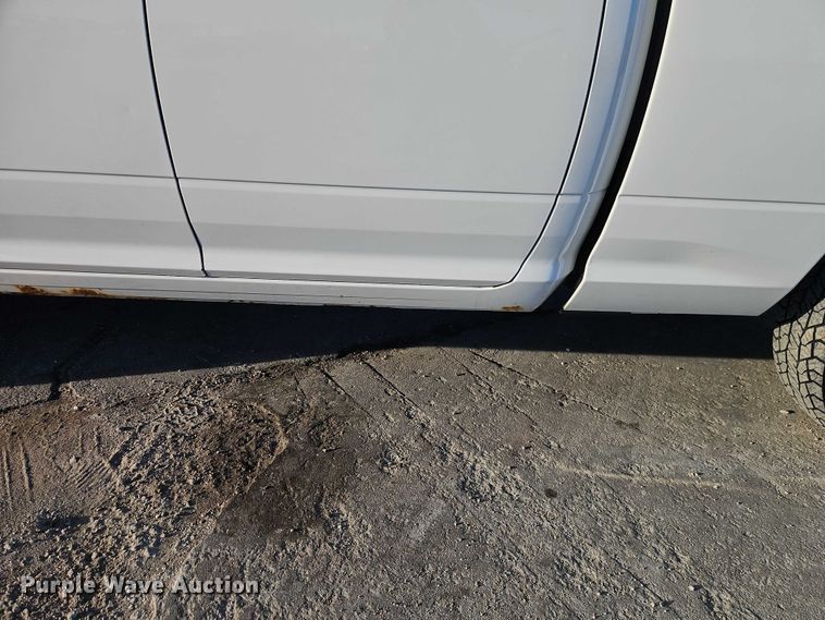 image for item EO7146 2016 RAM 1500 Ext. Cab pickup truck