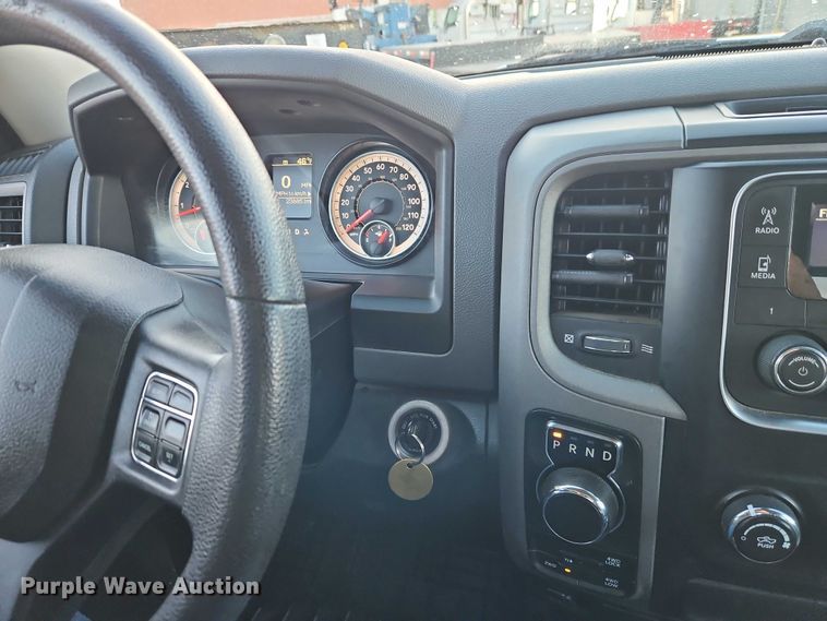 image for item EO7146 2016 RAM 1500 Ext. Cab pickup truck