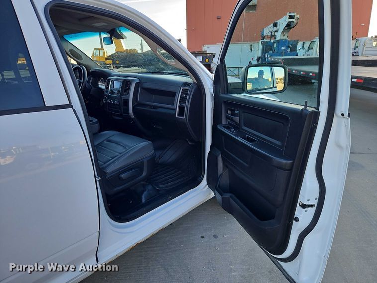 image for item EO7146 2016 RAM 1500 Ext. Cab pickup truck