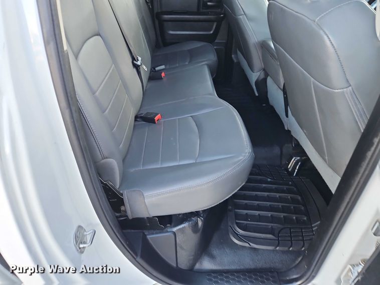 image for item EO7146 2016 RAM 1500 Ext. Cab pickup truck