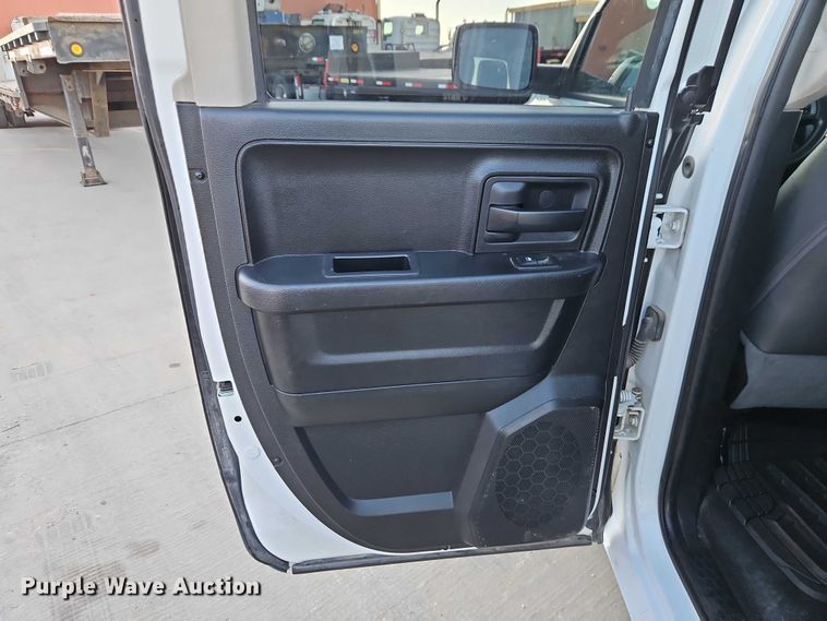 image for item EO7146 2016 RAM 1500 Ext. Cab pickup truck