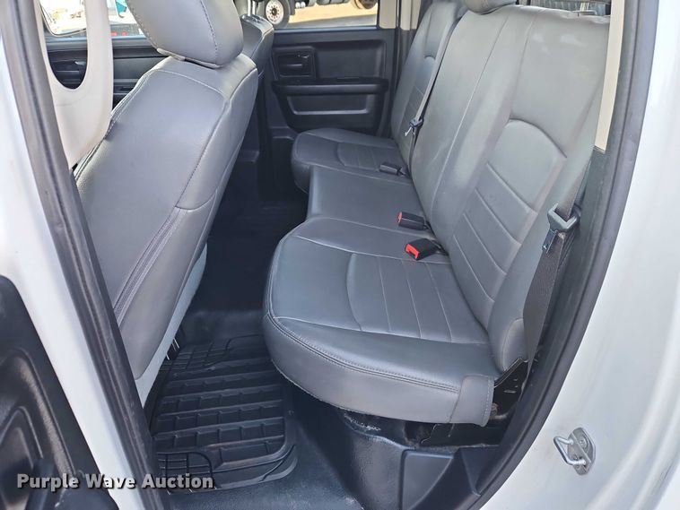 image for item EO7146 2016 RAM 1500 Ext. Cab pickup truck