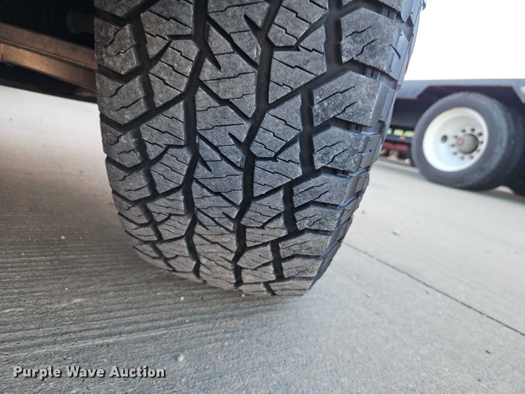 image for item EO7146 2016 RAM 1500 Ext. Cab pickup truck