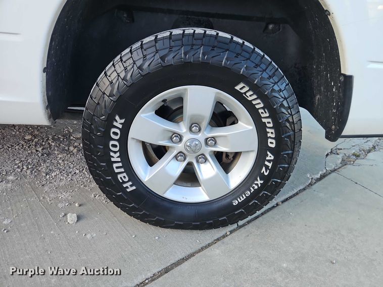 image for item EO7146 2016 RAM 1500 Ext. Cab pickup truck