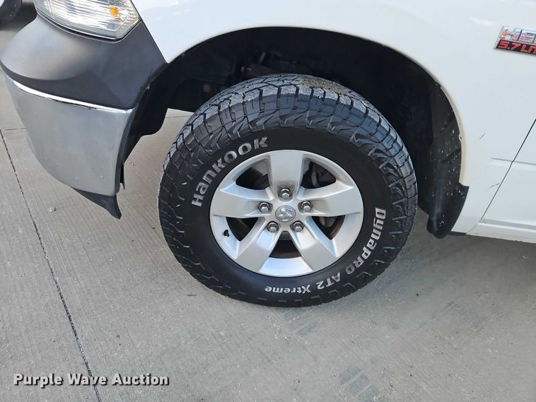 image for item EO7146 2016 RAM 1500 Ext. Cab pickup truck