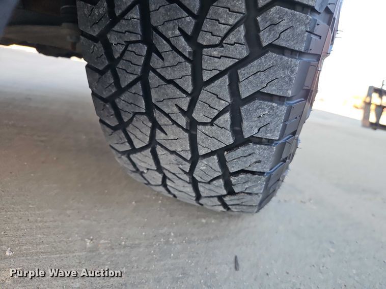 image for item EO7146 2016 RAM 1500 Ext. Cab pickup truck