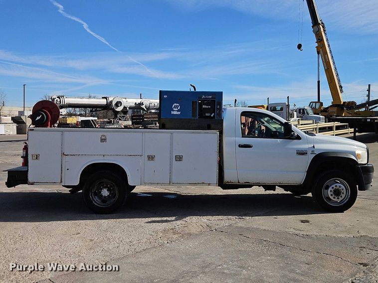 image for item EO7149 2008 Dodge Ram 5500 utility / service truck