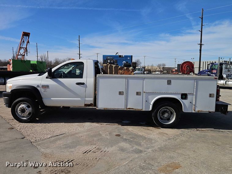 image for item EO7149 2008 Dodge Ram 5500 utility / service truck