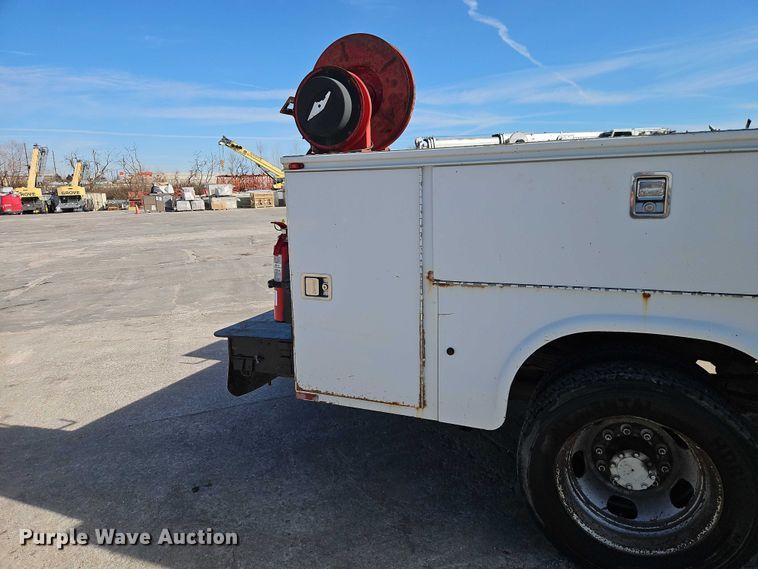 image for item EO7149 2008 Dodge Ram 5500 utility / service truck