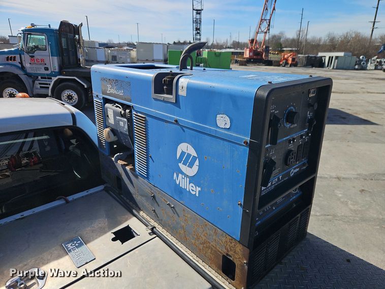 image for item EO7149 2008 Dodge Ram 5500 utility / service truck