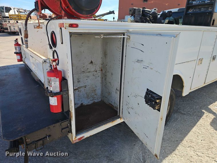 image for item EO7149 2008 Dodge Ram 5500 utility / service truck