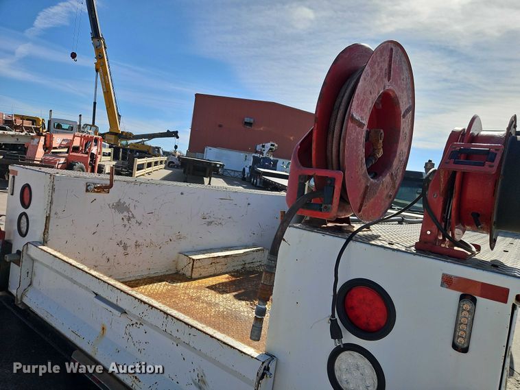 image for item EO7149 2008 Dodge Ram 5500 utility / service truck