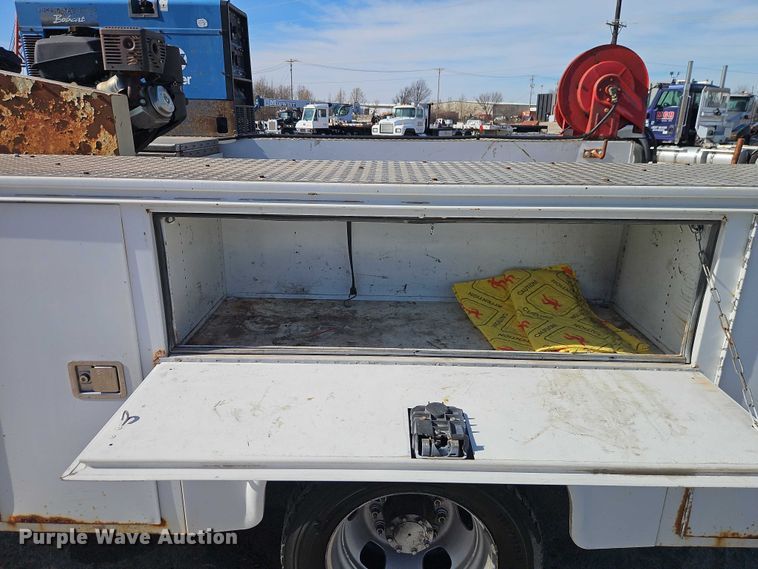 image for item EO7149 2008 Dodge Ram 5500 utility / service truck