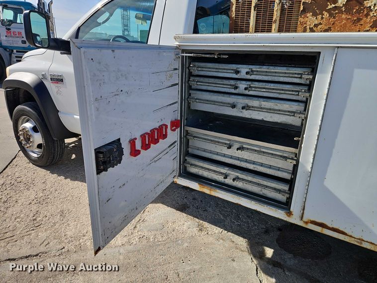 image for item EO7149 2008 Dodge Ram 5500 utility / service truck