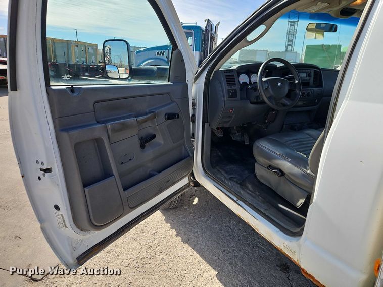 image for item EO7149 2008 Dodge Ram 5500 utility / service truck