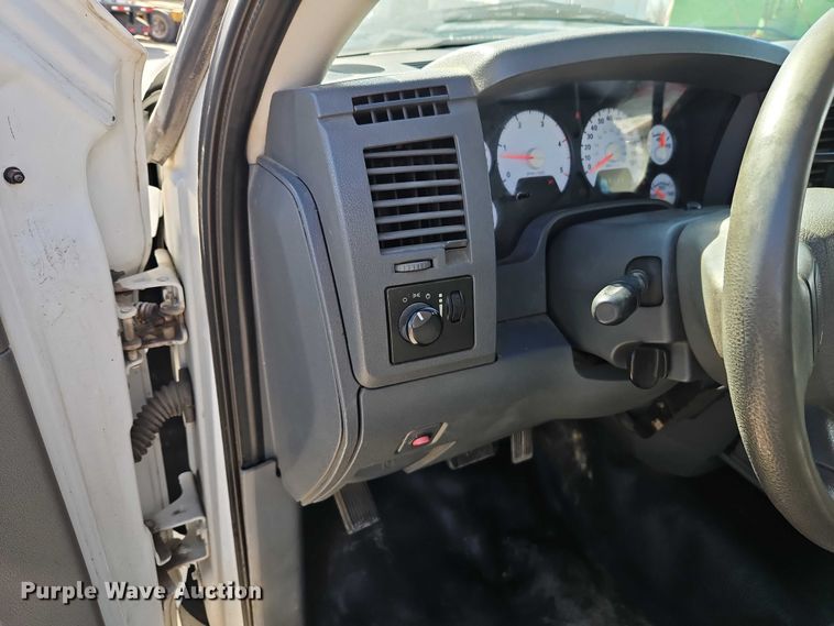 image for item EO7149 2008 Dodge Ram 5500 utility / service truck