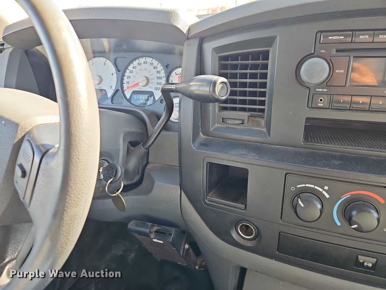 image for item EO7149 2008 Dodge Ram 5500 utility / service truck