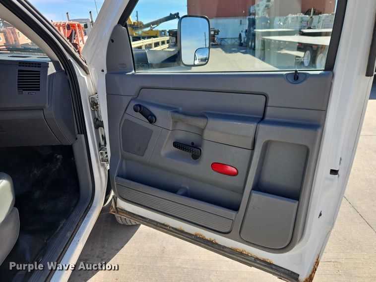 image for item EO7149 2008 Dodge Ram 5500 utility / service truck