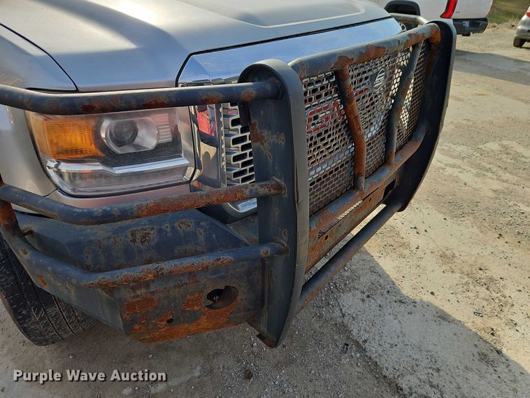 image for item EO7164 2015 GMC Sierra 2500HD Crew Cab pickup truck