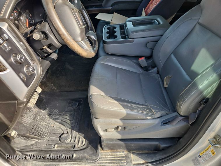 image for item EO7164 2015 GMC Sierra 2500HD Crew Cab pickup truck