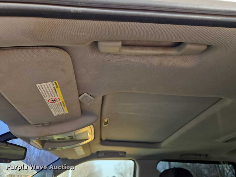 image for item EO7164 2015 GMC Sierra 2500HD Crew Cab pickup truck