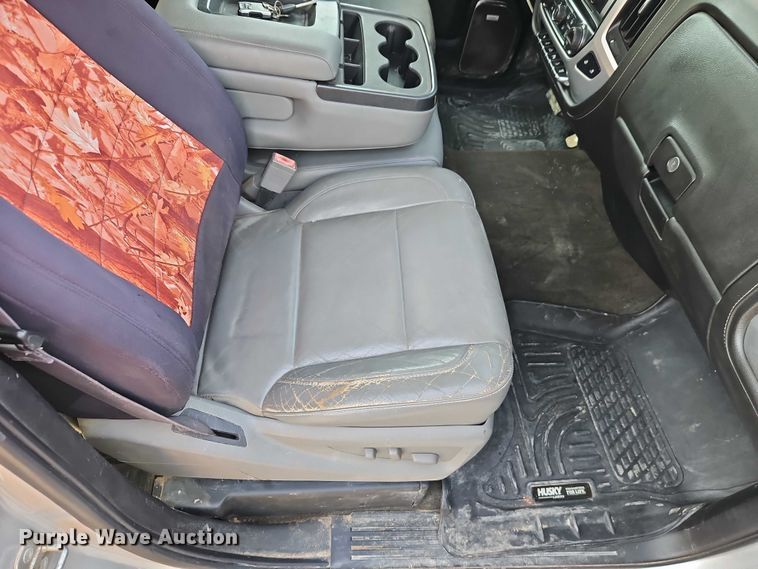 image for item EO7164 2015 GMC Sierra 2500HD Crew Cab pickup truck