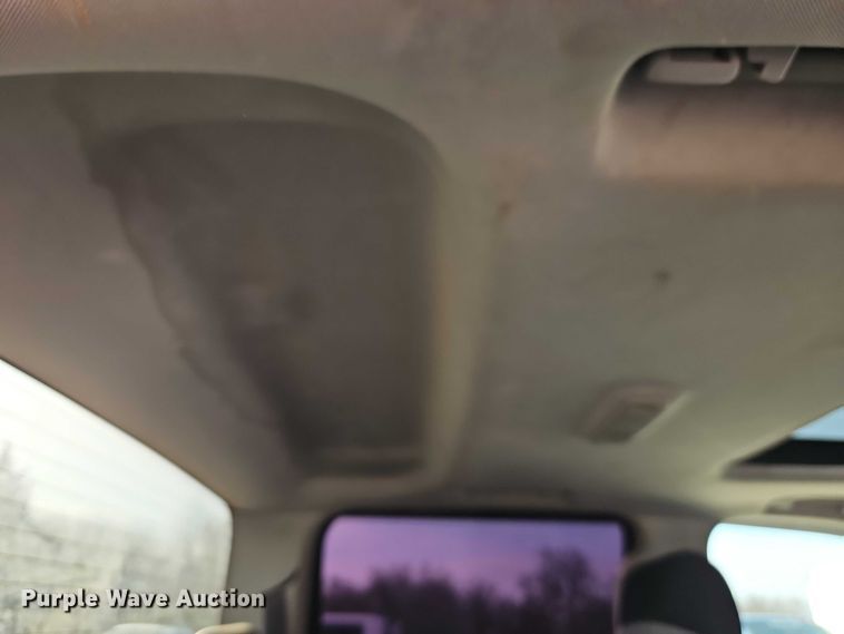 image for item EO7164 2015 GMC Sierra 2500HD Crew Cab pickup truck