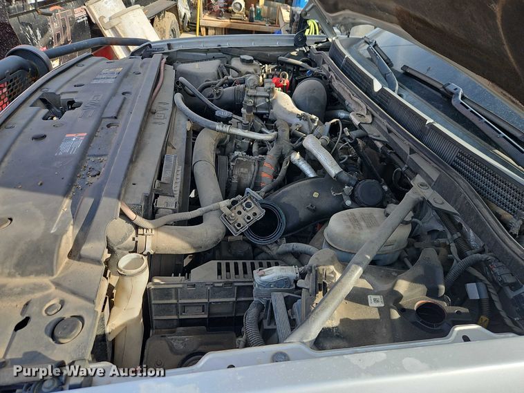 image for item EO7164 2015 GMC Sierra 2500HD Crew Cab pickup truck