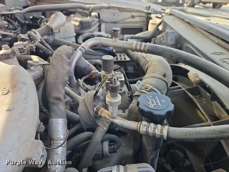 image for item EO7164 2015 GMC Sierra 2500HD Crew Cab pickup truck