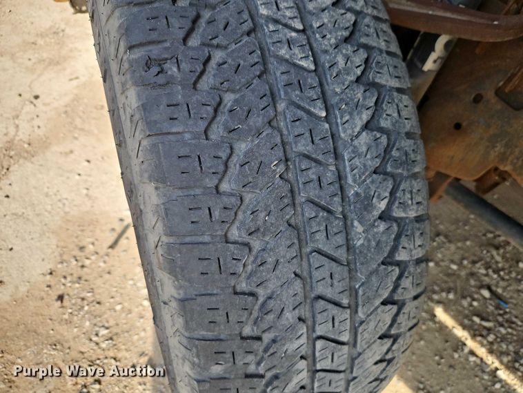 image for item EO7164 2015 GMC Sierra 2500HD Crew Cab pickup truck