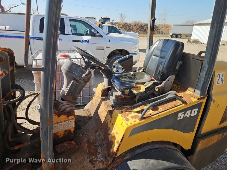 image for item EO7168 Gehl 540 wheel loader