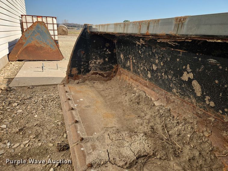 image for item EO7171 MDS wheel loader bucket