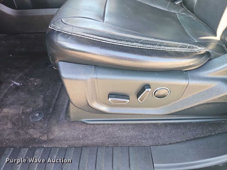 image for item EO7174 2015 Ford F150 Crew Cab pickup truck