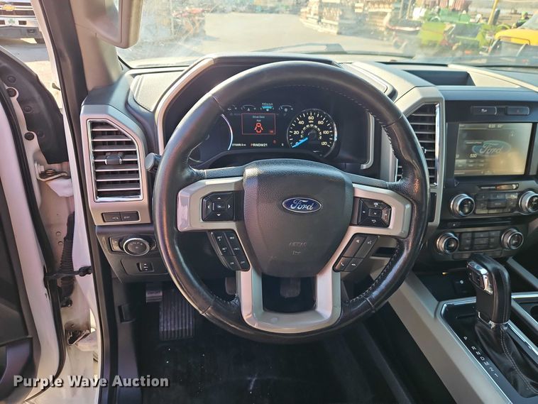 image for item EO7174 2015 Ford F150 Crew Cab pickup truck