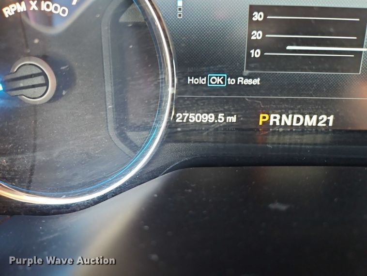 image for item EO7174 2015 Ford F150 Crew Cab pickup truck