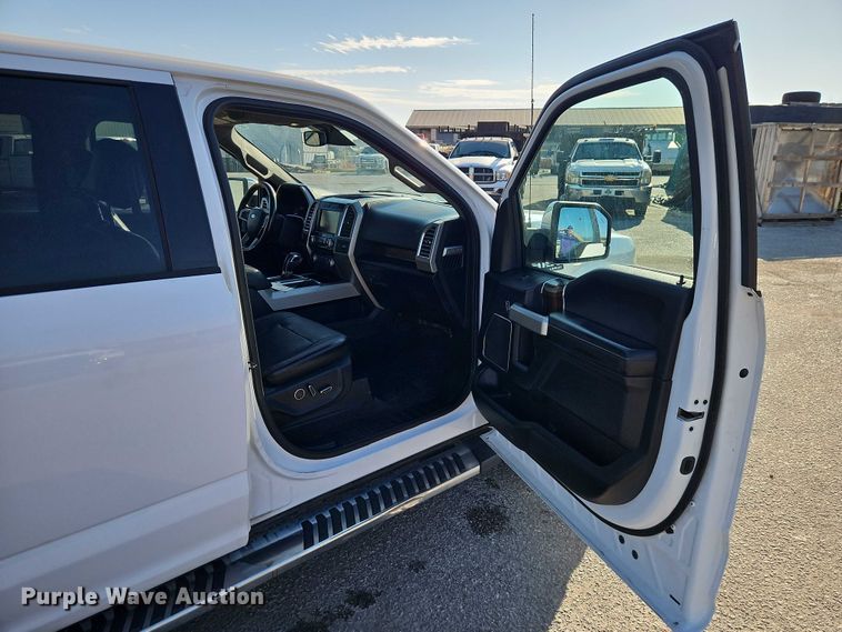 image for item EO7174 2015 Ford F150 Crew Cab pickup truck