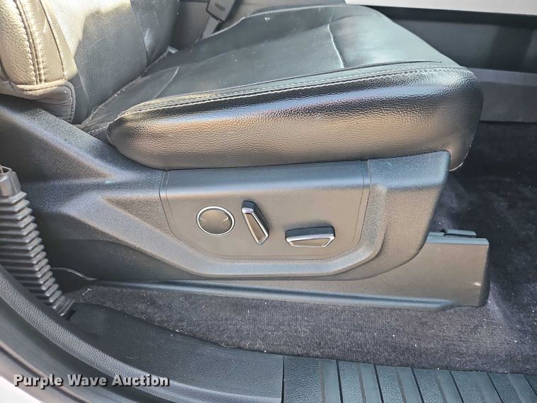 image for item EO7174 2015 Ford F150 Crew Cab pickup truck