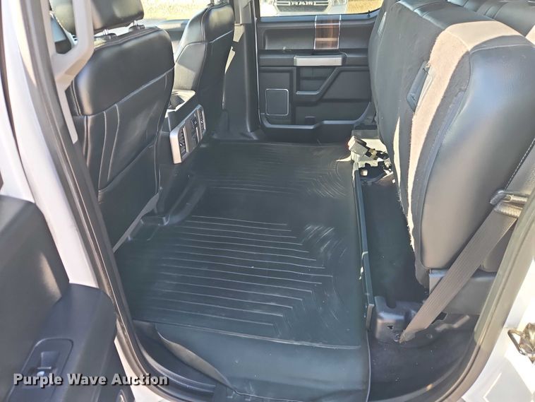 image for item EO7174 2015 Ford F150 Crew Cab pickup truck