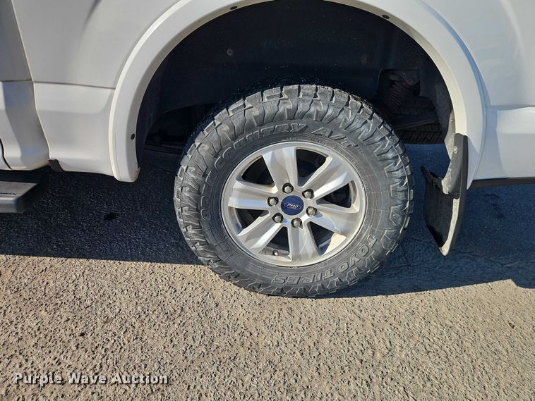 image for item EO7174 2015 Ford F150 Crew Cab pickup truck