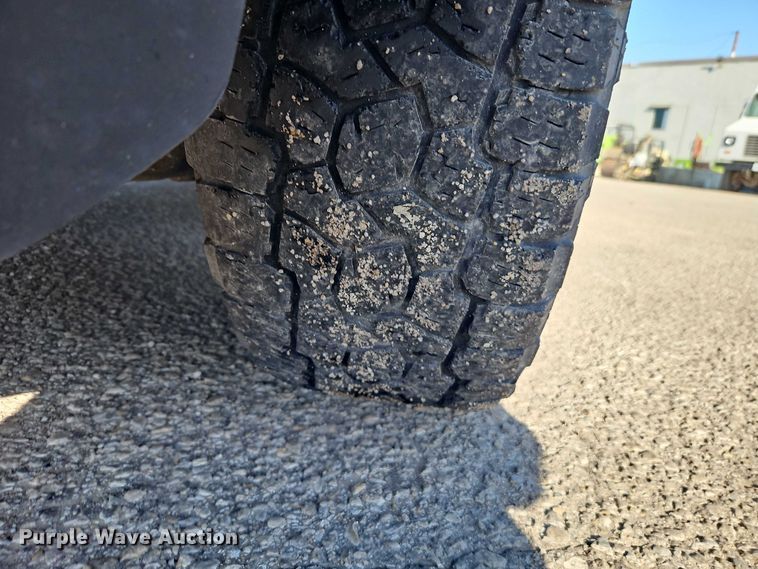 image for item EO7174 2015 Ford F150 Crew Cab pickup truck