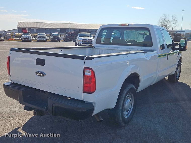 image for item EO7175 2010 Ford F250 Super Duty Ext. Cab pickup truck