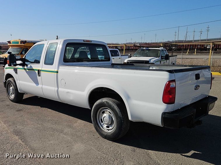 image for item EO7175 2010 Ford F250 Super Duty Ext. Cab pickup truck