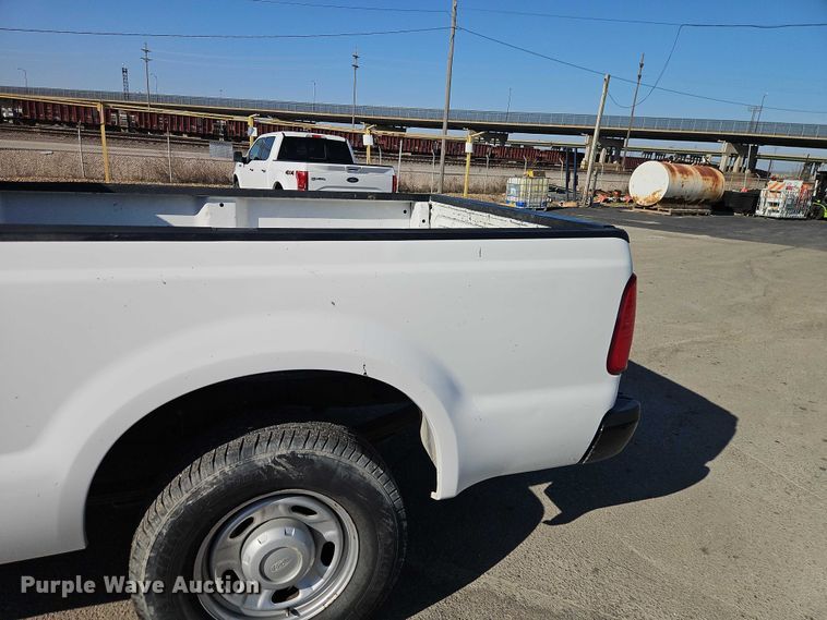 image for item EO7175 2010 Ford F250 Super Duty Ext. Cab pickup truck