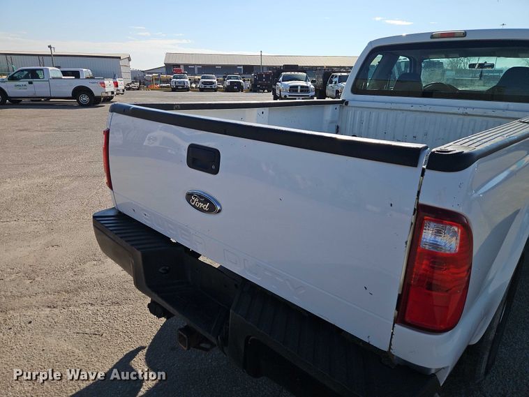 image for item EO7175 2010 Ford F250 Super Duty Ext. Cab pickup truck