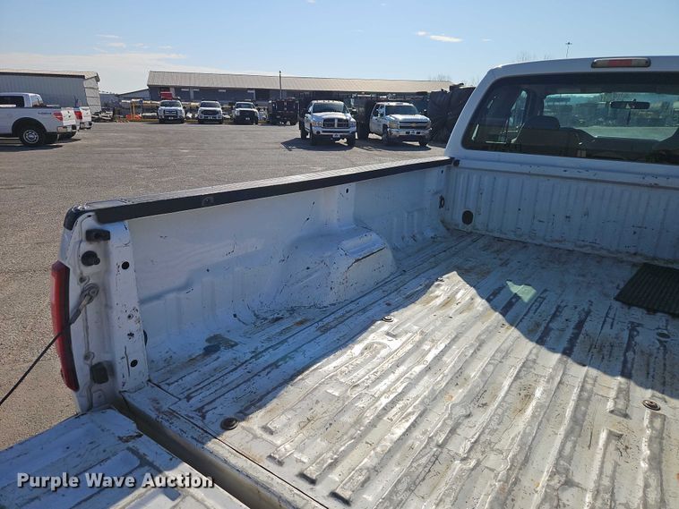 image for item EO7175 2010 Ford F250 Super Duty Ext. Cab pickup truck