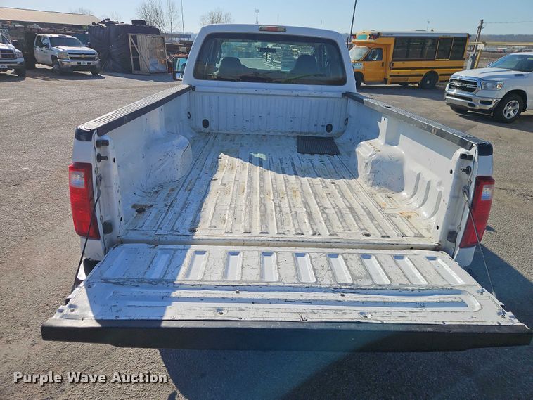 image for item EO7175 2010 Ford F250 Super Duty Ext. Cab pickup truck