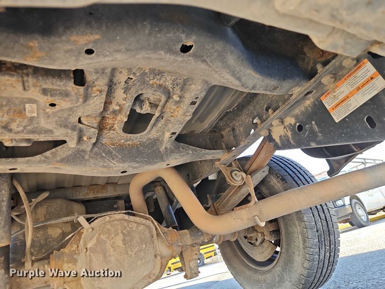 image for item EO7175 2010 Ford F250 Super Duty Ext. Cab pickup truck