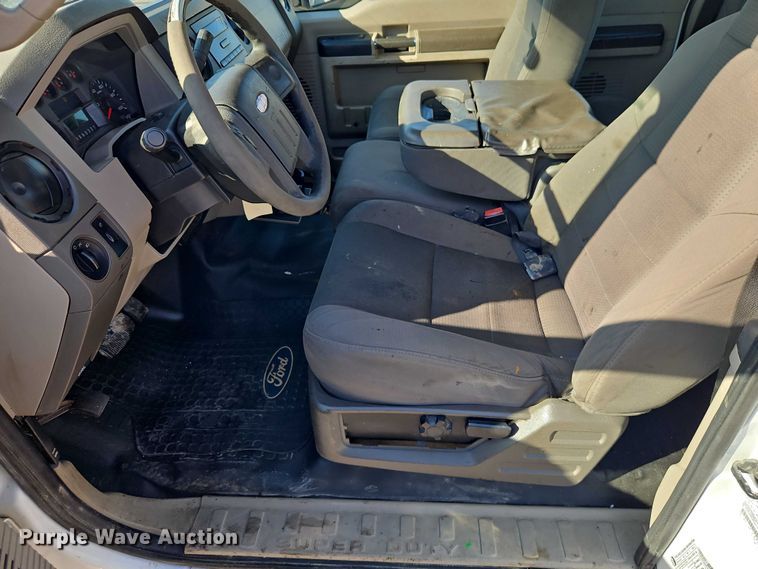 image for item EO7175 2010 Ford F250 Super Duty Ext. Cab pickup truck