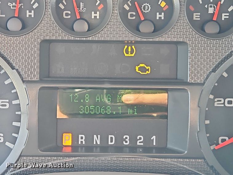 image for item EO7175 2010 Ford F250 Super Duty Ext. Cab pickup truck