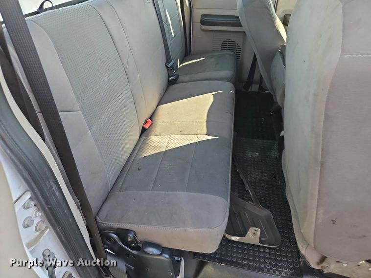 image for item EO7175 2010 Ford F250 Super Duty Ext. Cab pickup truck